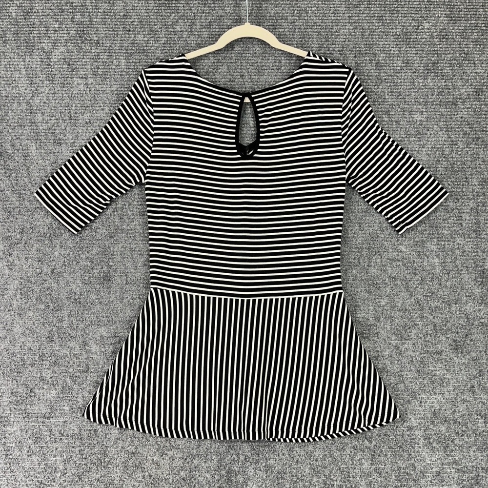 Cable & Gauge Striped Peplum Top V Neck Keyhole Back Short Sleeve Black M Womens - Picture 3 of 9